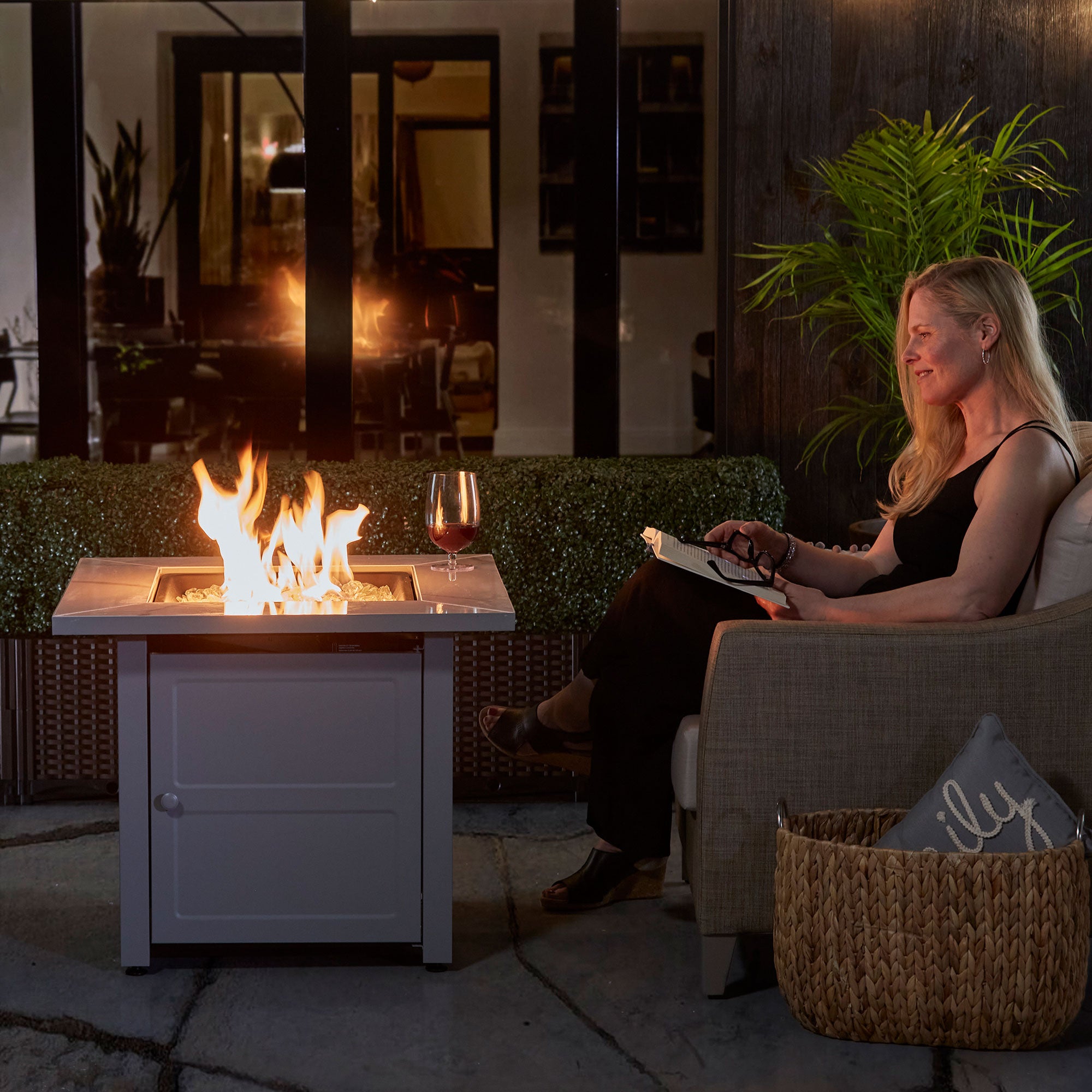 Endless Summer Outdoor Fire Pit Table with Faux Marble Finish, White Glass - Smart-nests