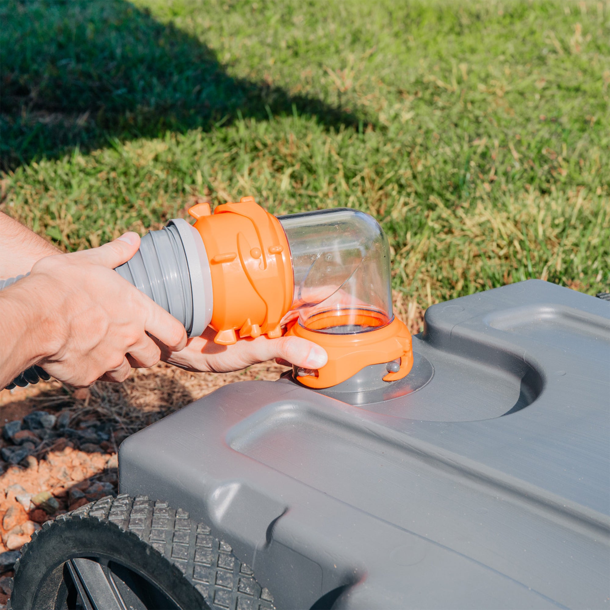 Camco 39004 Rhino Portable 28 Gallon RV Waste Tank Holding Hose and Accessories - Smart-nests