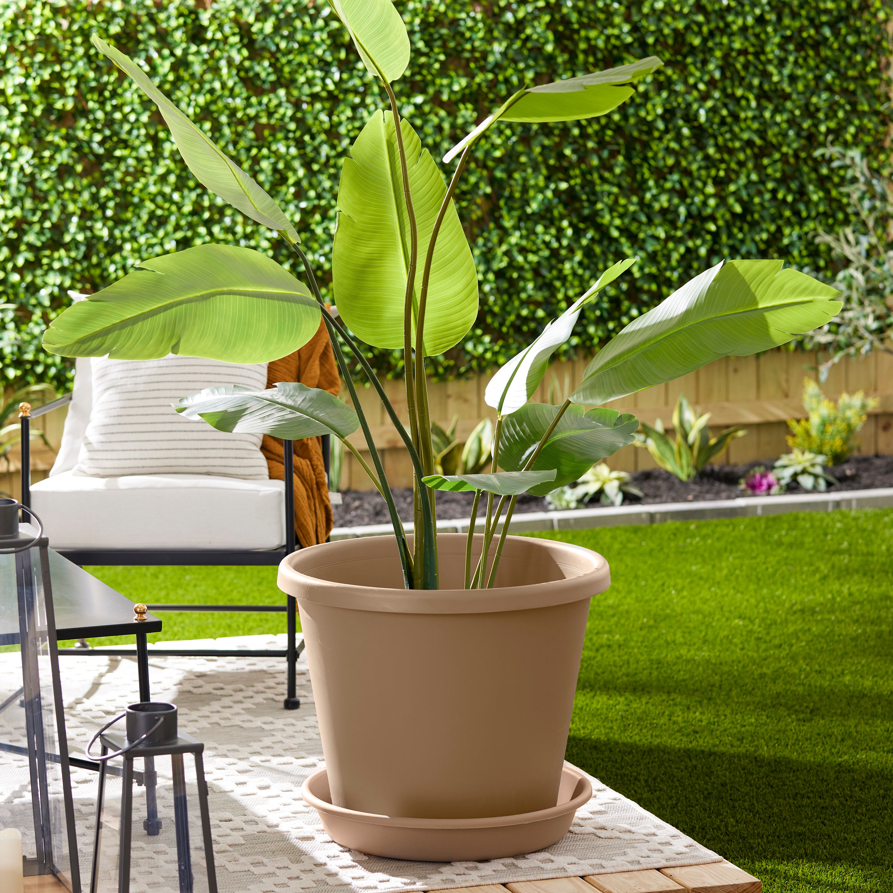 The HC Companies 21 Inch Planter Saucer for Classic Pot Containers, Sandstone - Smart-nests