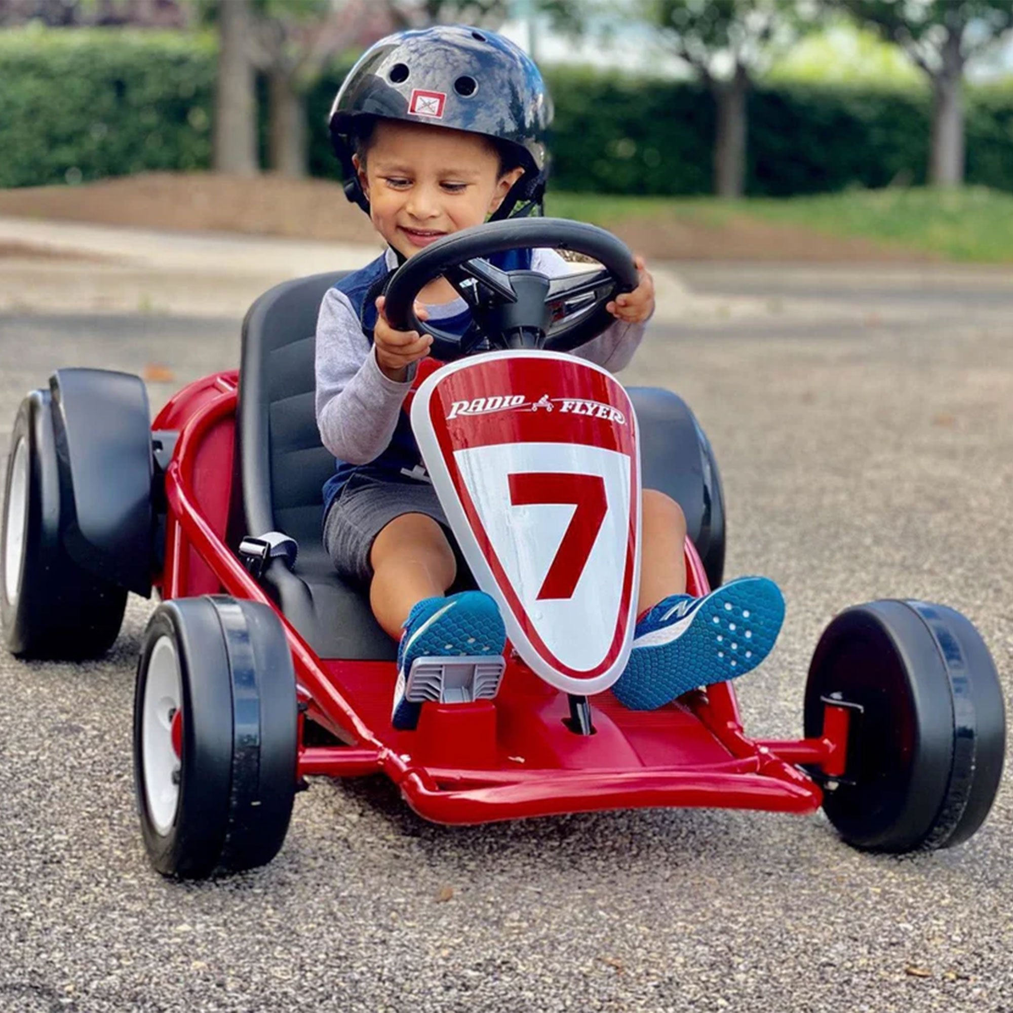 Radio Flyer 941HZ Battery-Powered Adjustable Kids Ultimate Outdoor Go-Kart, Red - Smart-nests