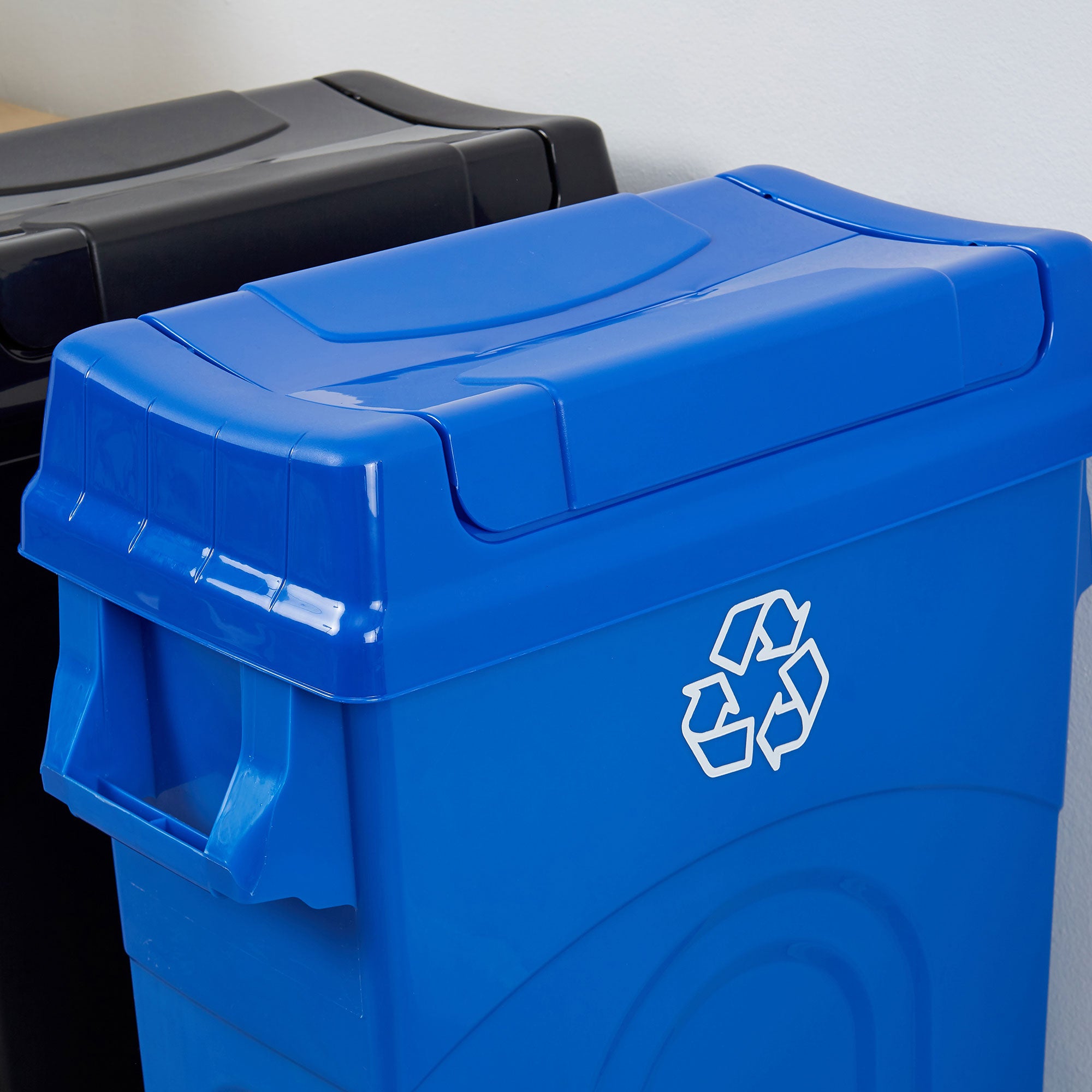 United Solutions 23 Gallon Highboy Kitchen Recycling Bin with Swing Lid, Blue - Smart-nests