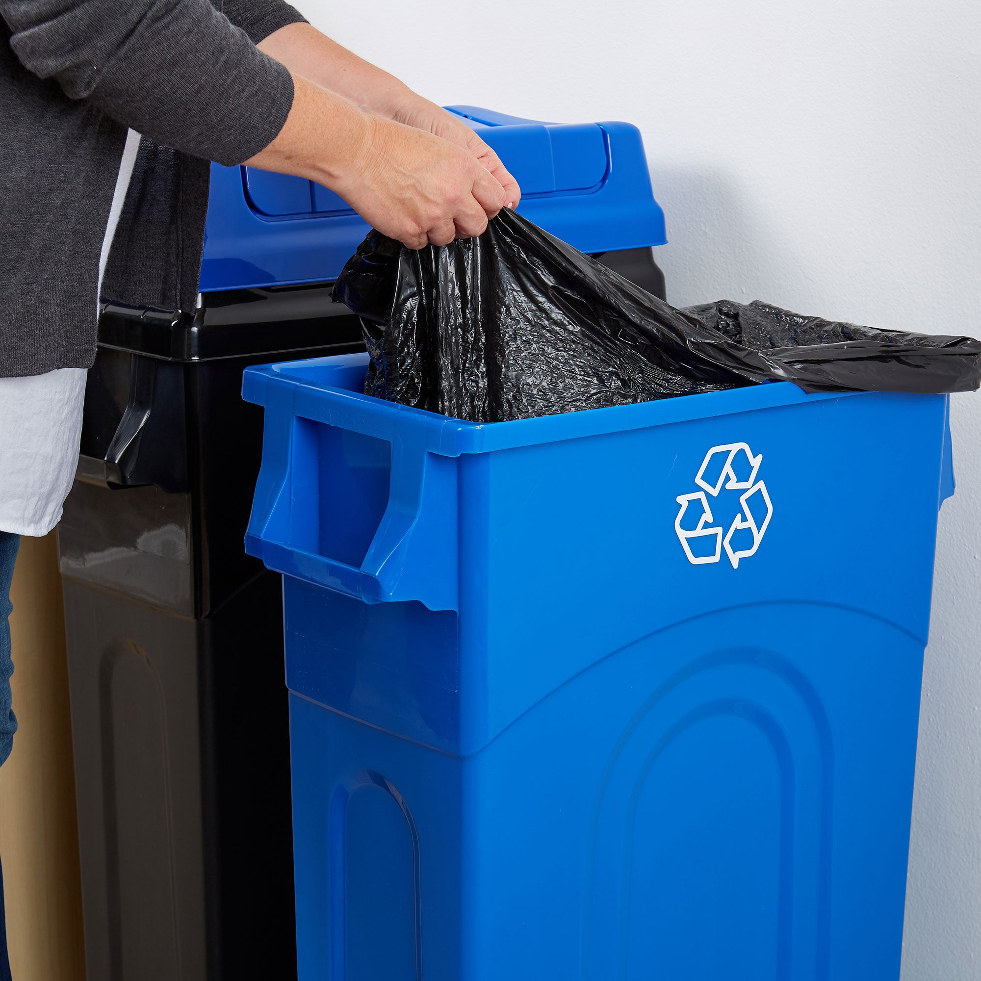 United Solutions 23 Gallon Highboy Kitchen Recycling Bin with Swing Lid, Blue - Smart-nests
