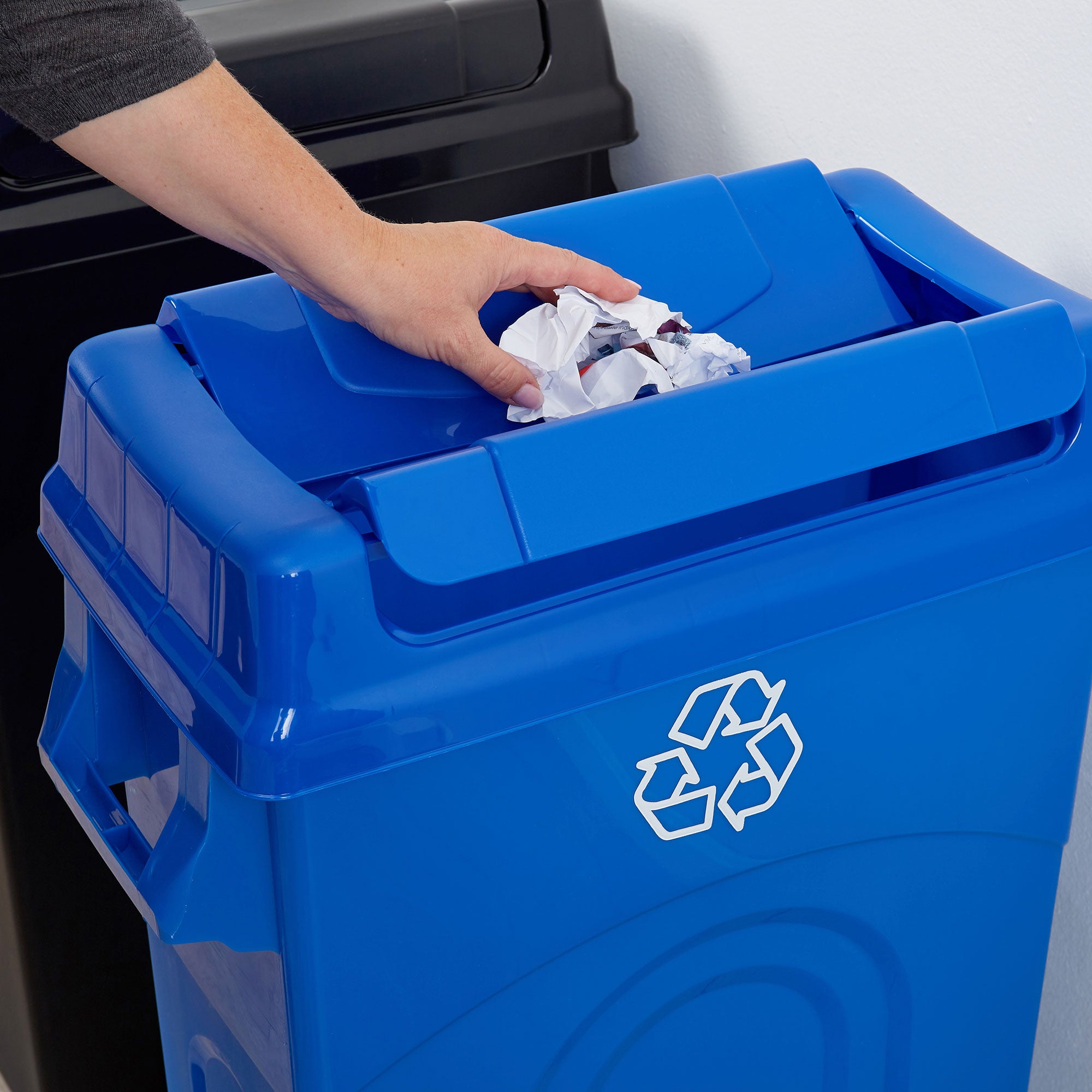 United Solutions 23 Gallon Highboy Kitchen Recycling Bin with Swing Lid, Blue - Smart-nests