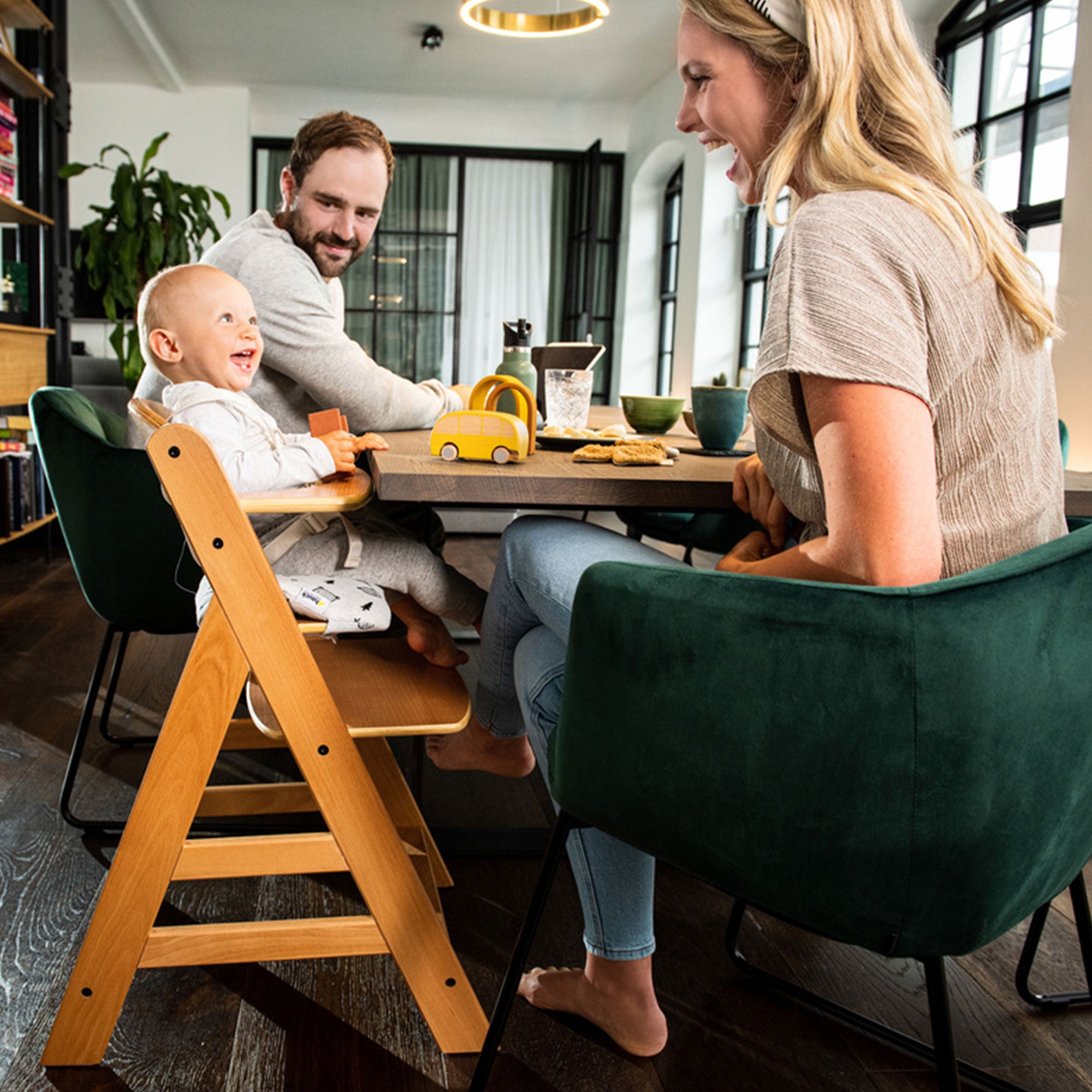 hauck Alpha+ Grow Along Wooden High Chair w/White Tray Table & Grey Cushion - Smart-nests