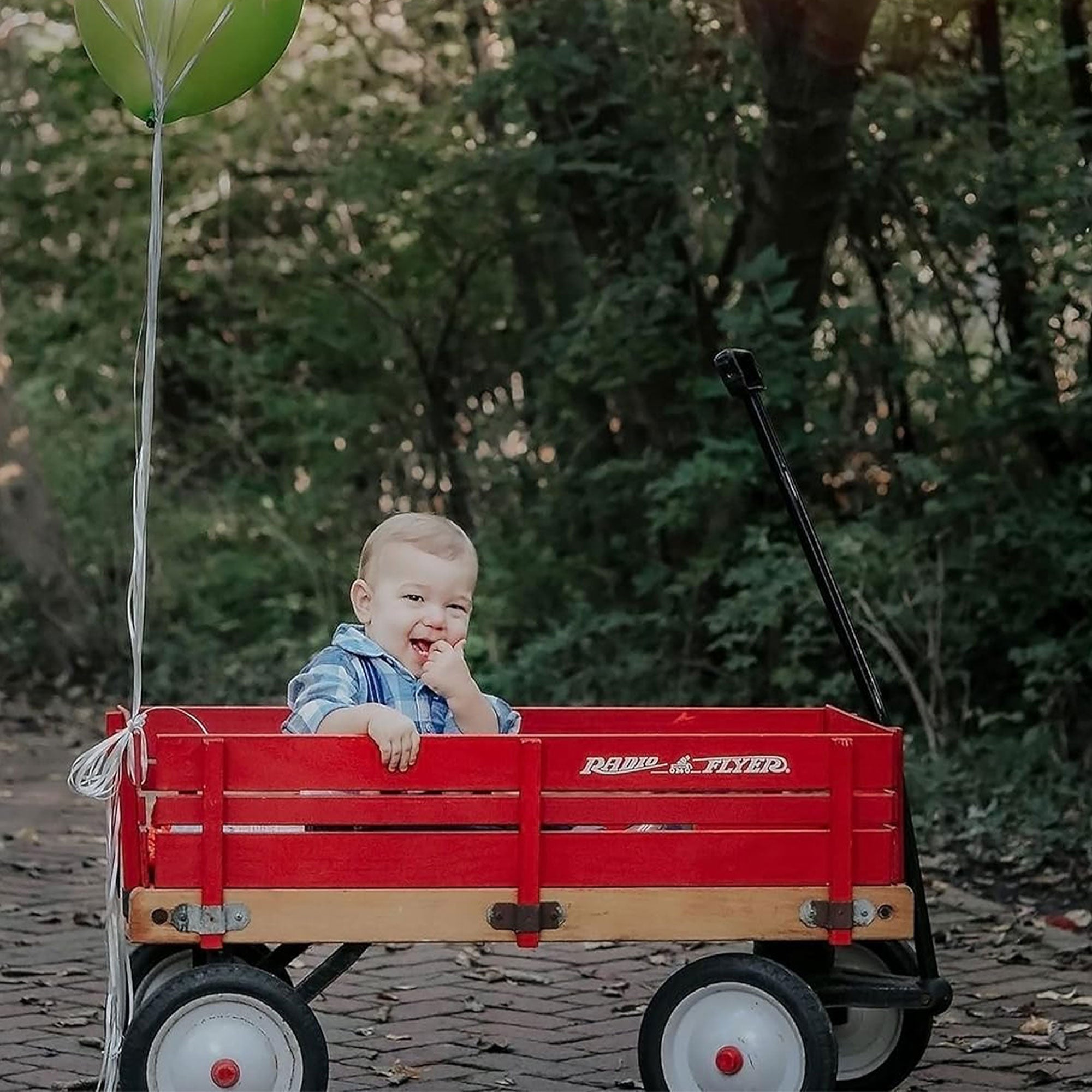 Radio Flyer Town and Country Wooden Kids Wagon with Removable Side Panels, Red - Smart-nests