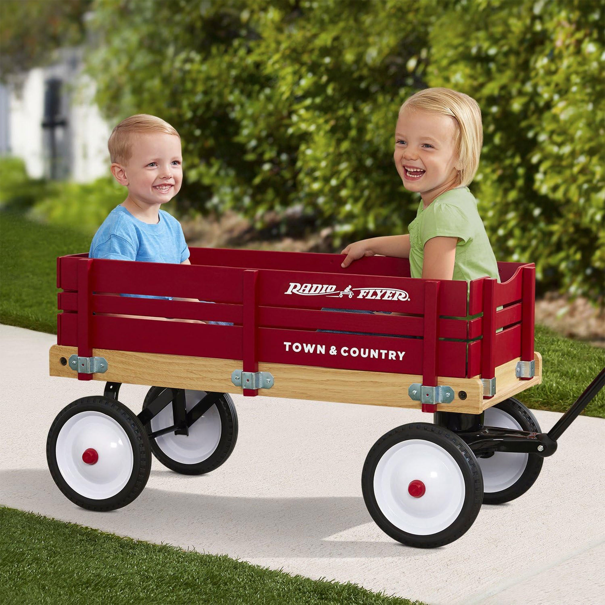 Radio Flyer Town and Country Wooden Kids Wagon with Removable Side Panels, Red - Smart-nests