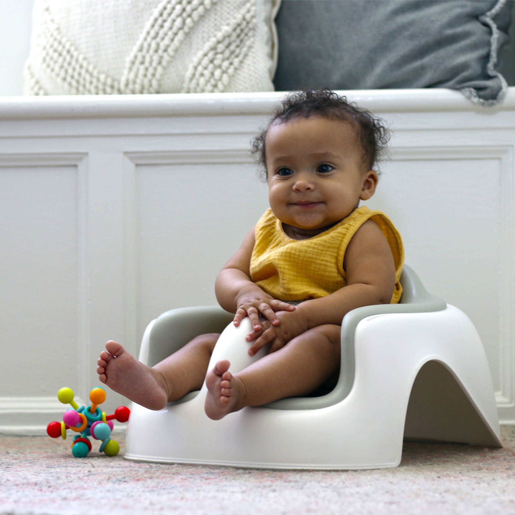 Bumbo Floor Seat LITE Combo with Detachable Feeding Playtime Tray Accessory - Smart-nests