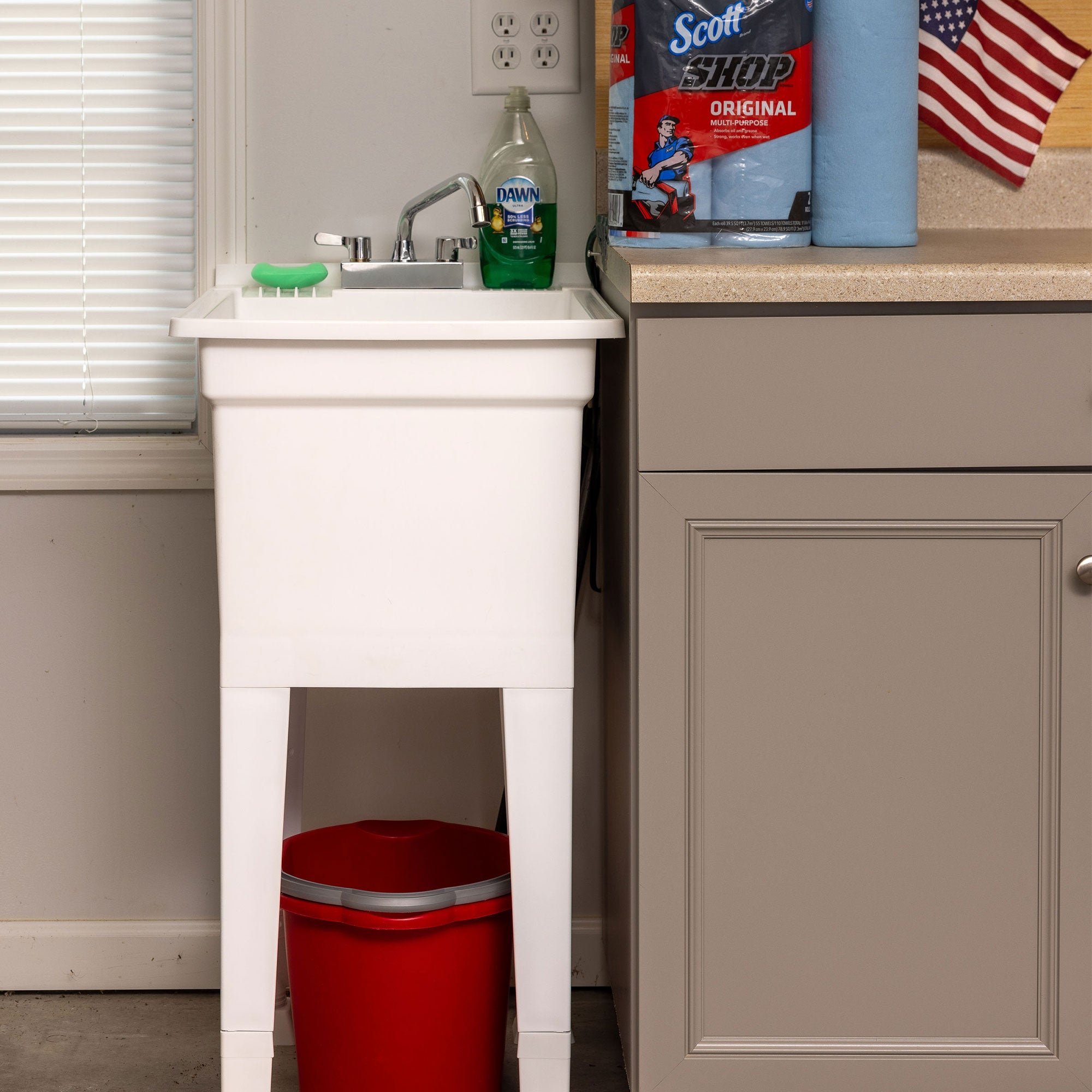 UTILITYSINKS Plastic 18” Freestanding Utility Tub Sink with Swing Faucet, White - Smart-nests