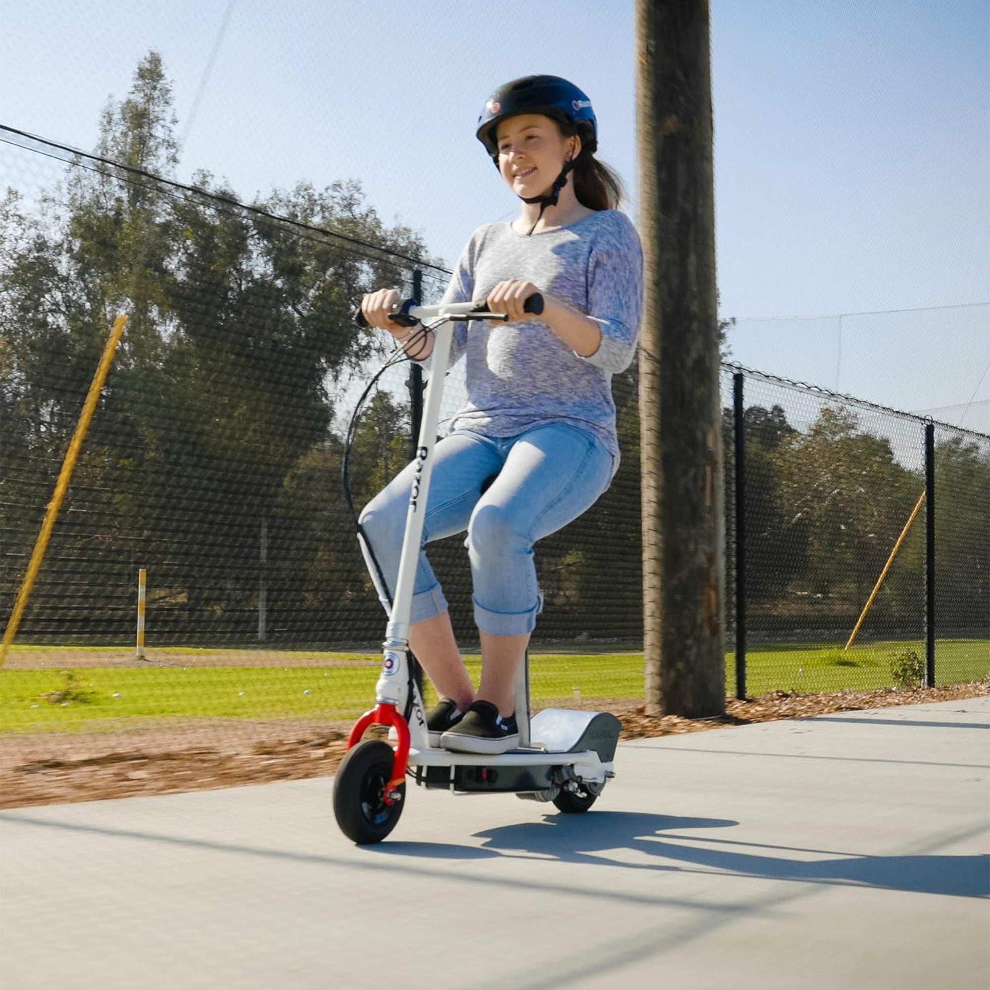Razor E200S Seated Electric 12 MPH Scooter w/ Twist Grip Throttle & Brake, White - Smart-nests