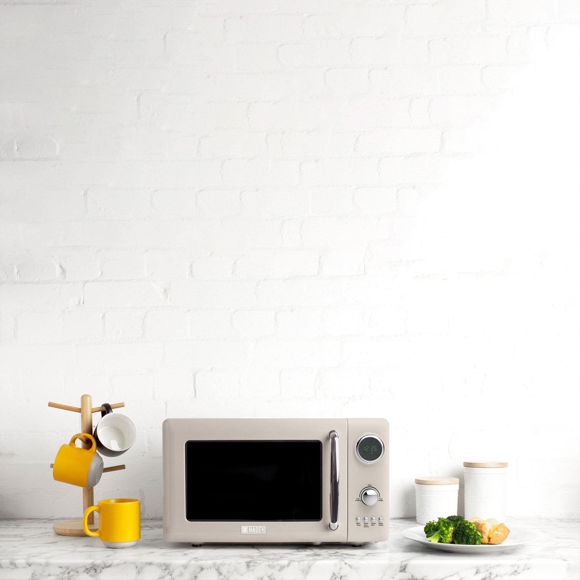 Haden 700 Watt 0.7 Cubic Foot Microwave Oven with Digital Controls, Putty/Chrome - Smart-nests