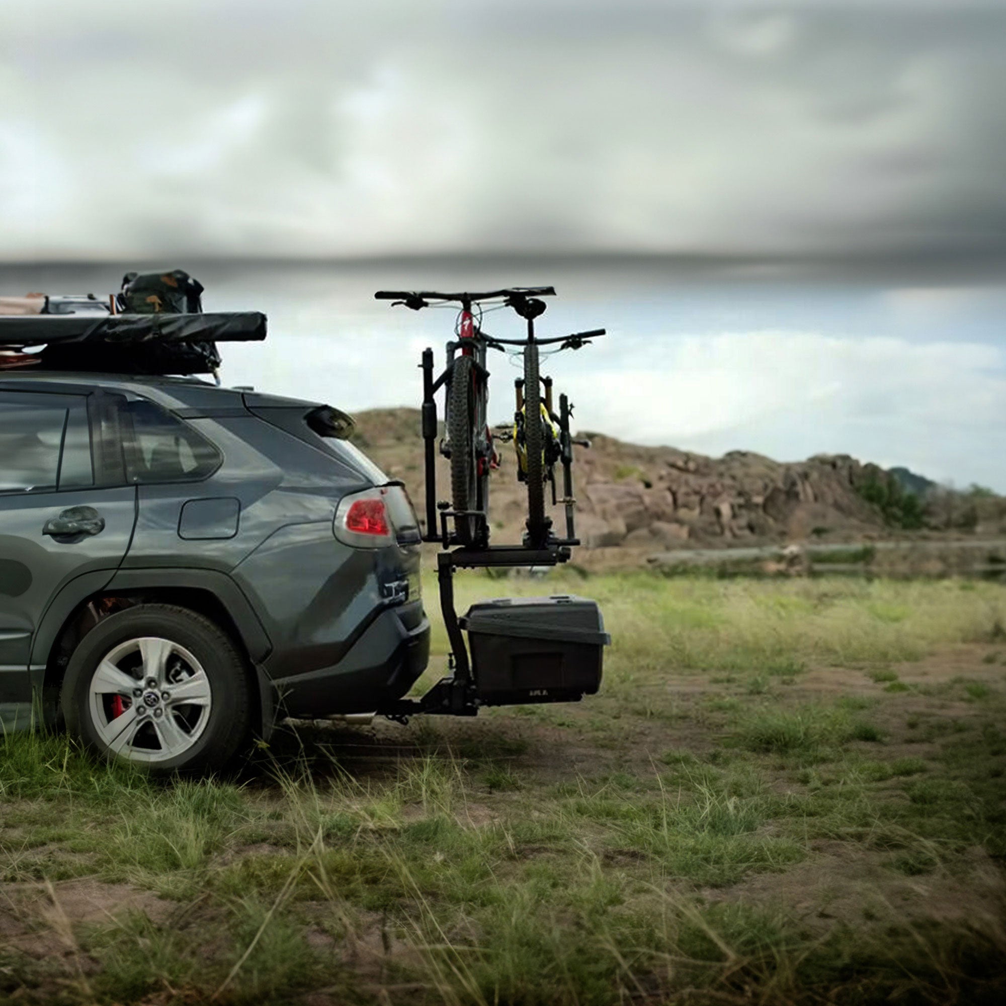 Yakima EXO SwingBase Hitch Base Rack with GearLocker Cargo Box and TopShelf Rack - Smart-nests