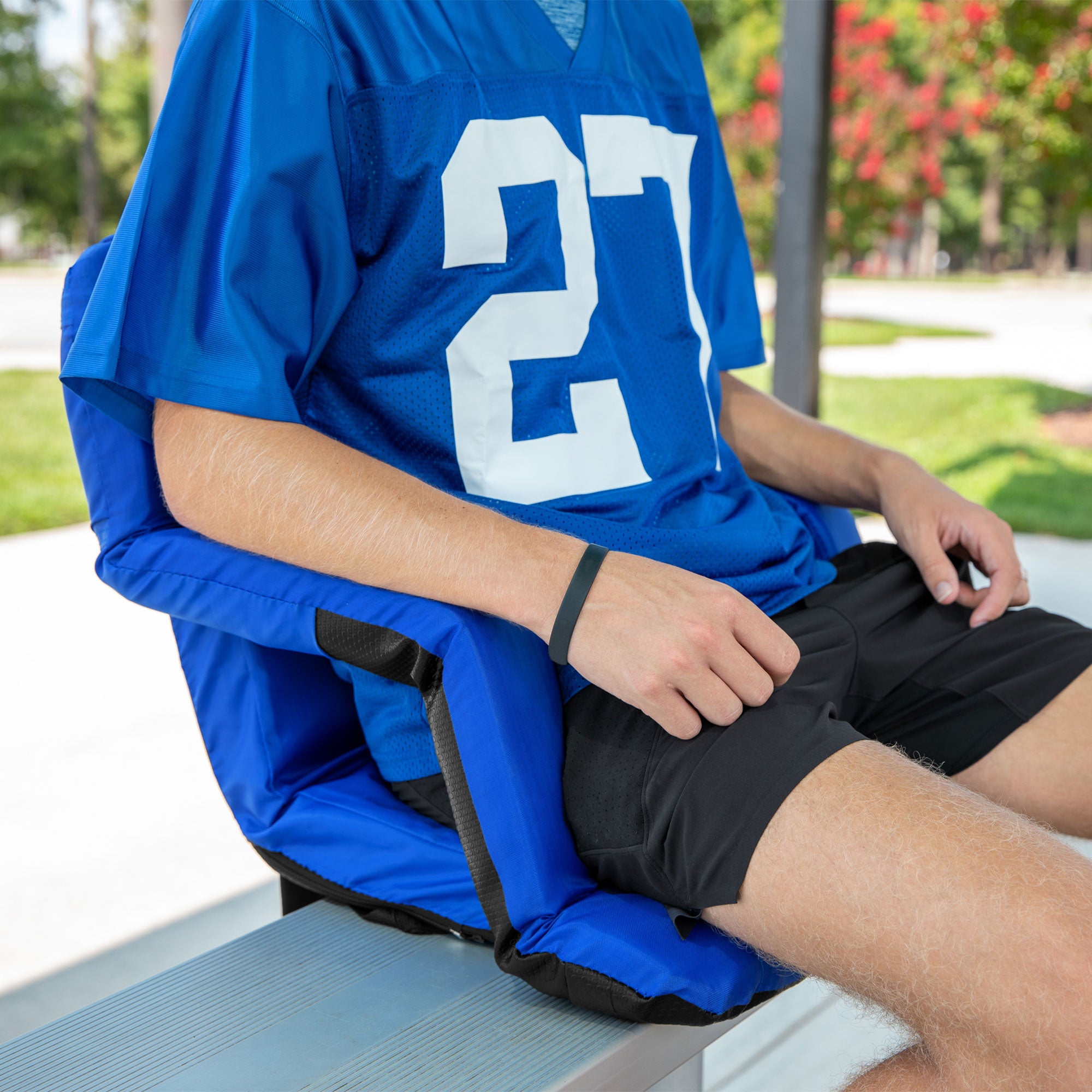 Camco Portable Stadium Seat Foldable Padded Cushion Back Support, Armrests, Blue - Smart-nests