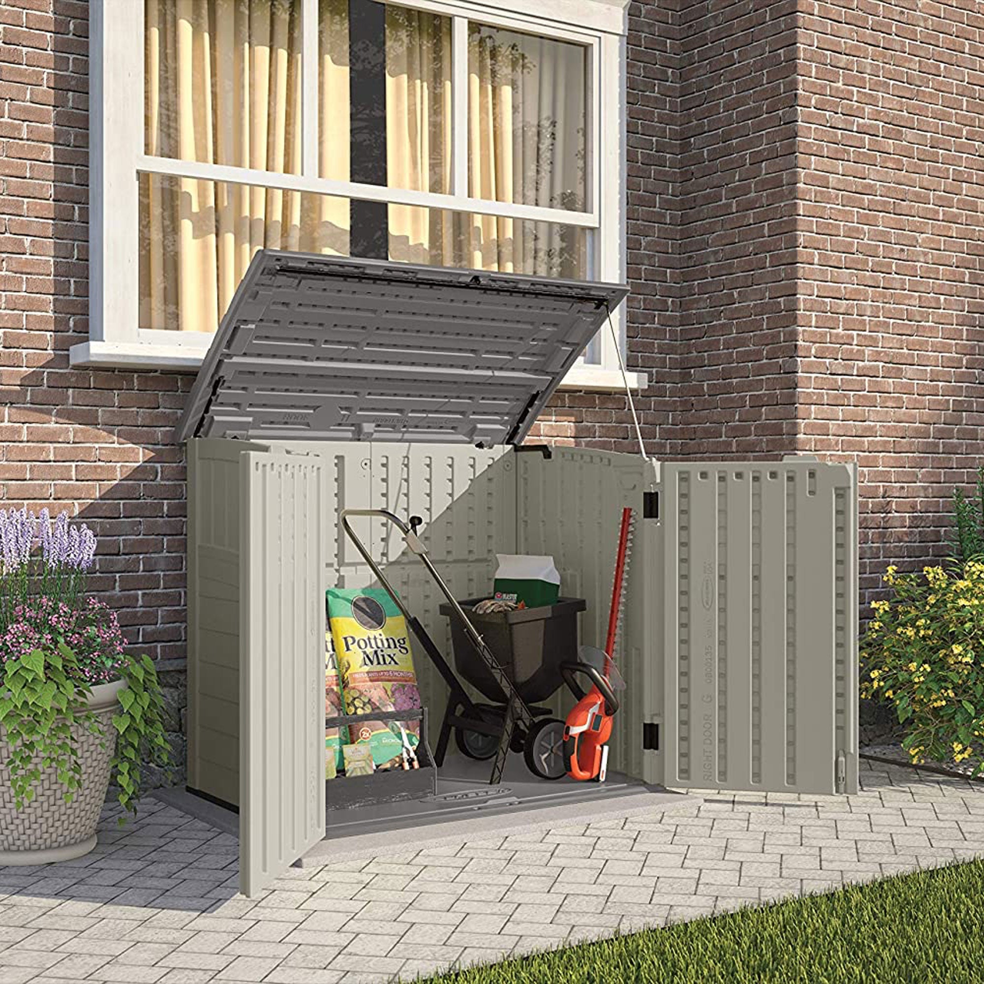Suncast BMS2500 53 x 31.5 x 45.5" Horizontal Resin Outdoor Storage Shed w/ Floor - Smart-nests
