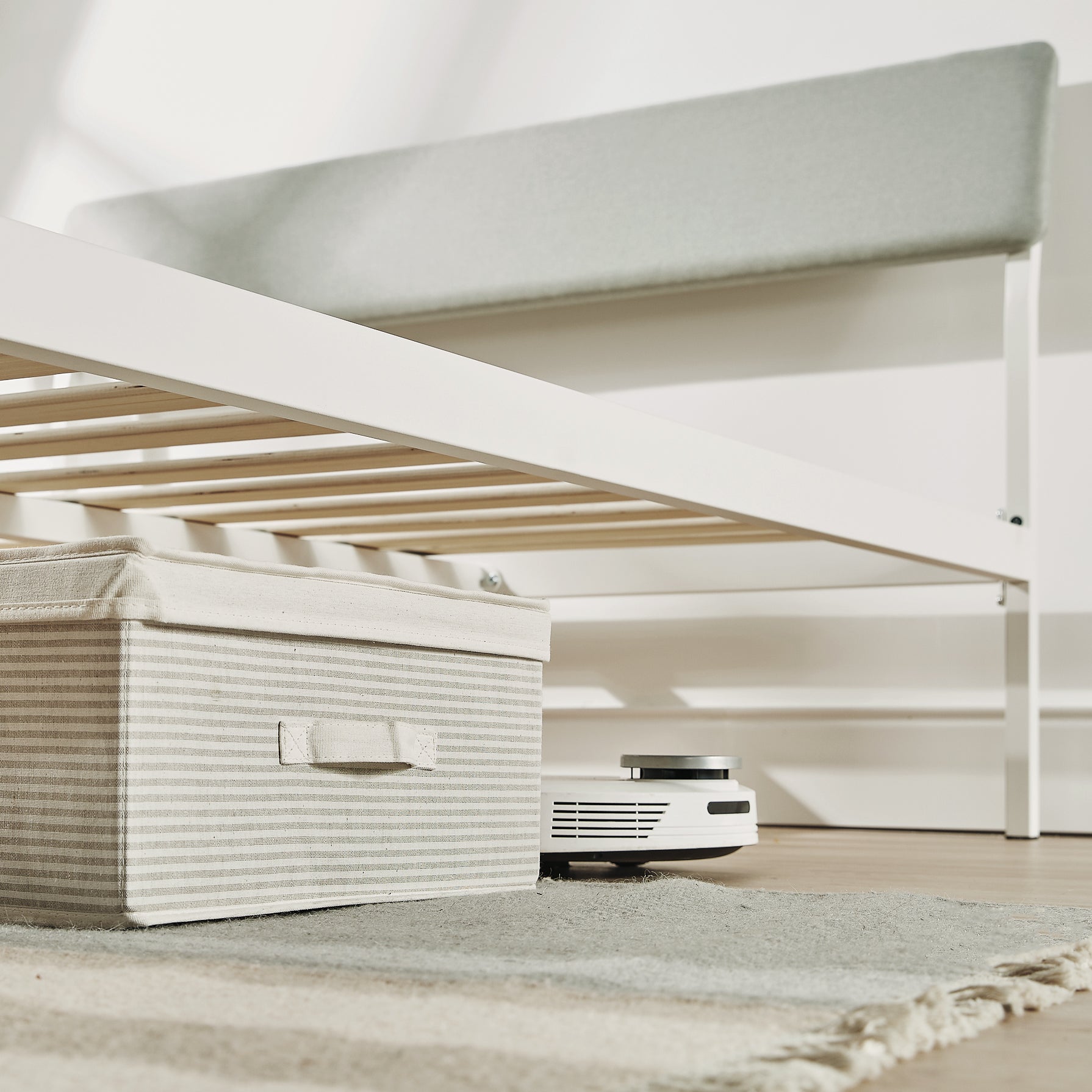 Mellow KERA Metal and Wood Platform Bed Frame with Angled Headboard, Full, White - Smart-nests