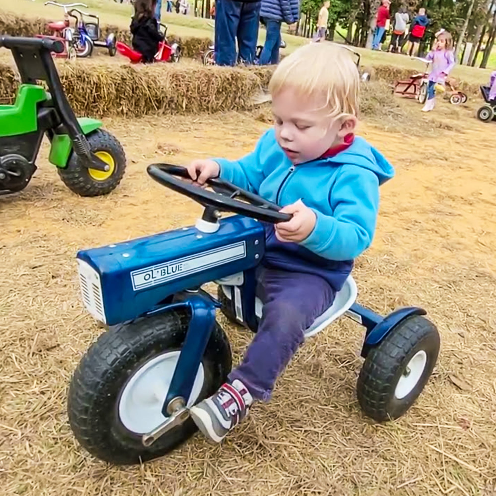 Tricam Ol' Blue Tractor Tricycle, 22" Steel Toddler Bike Kids Ride On Toy, Blue - Smart-nests
